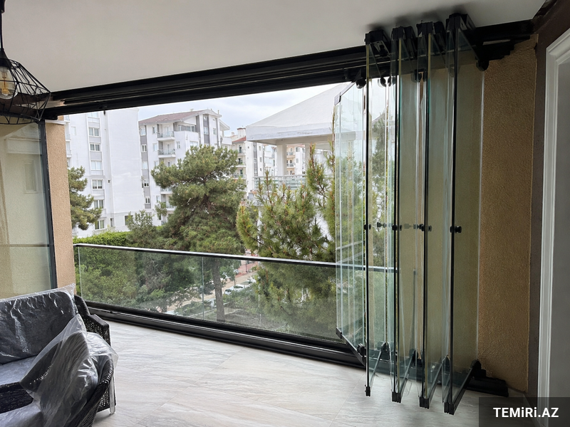 Qatlanan cam balkon hansı hallarda daha uyğundur?