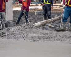 Beton tökülməsi